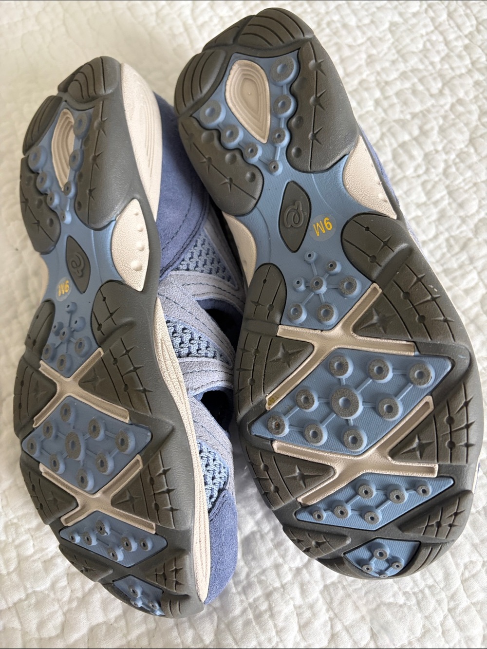Easy Spirit Sandals - Picture 5 of 5